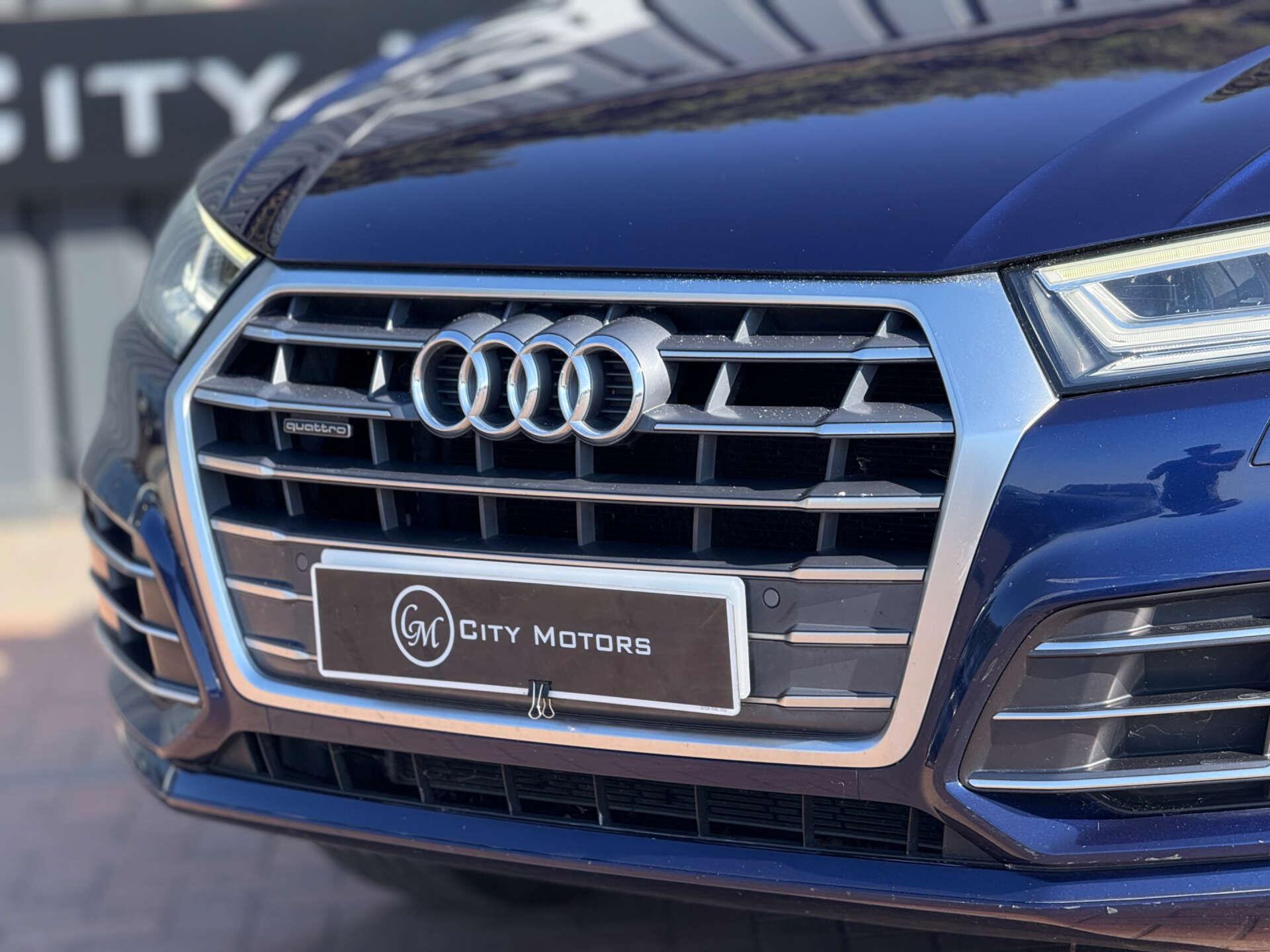 Audi Q5 view 4