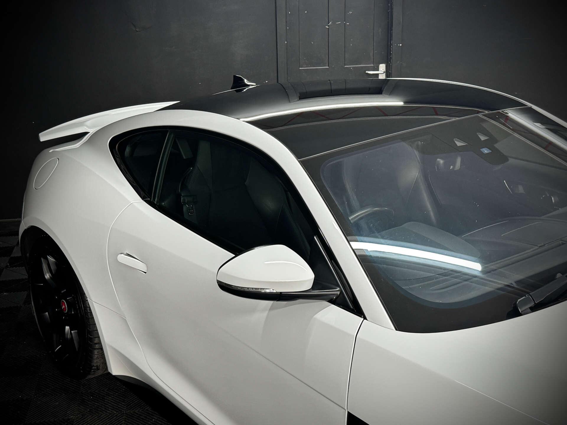 Jaguar F-Type view 16