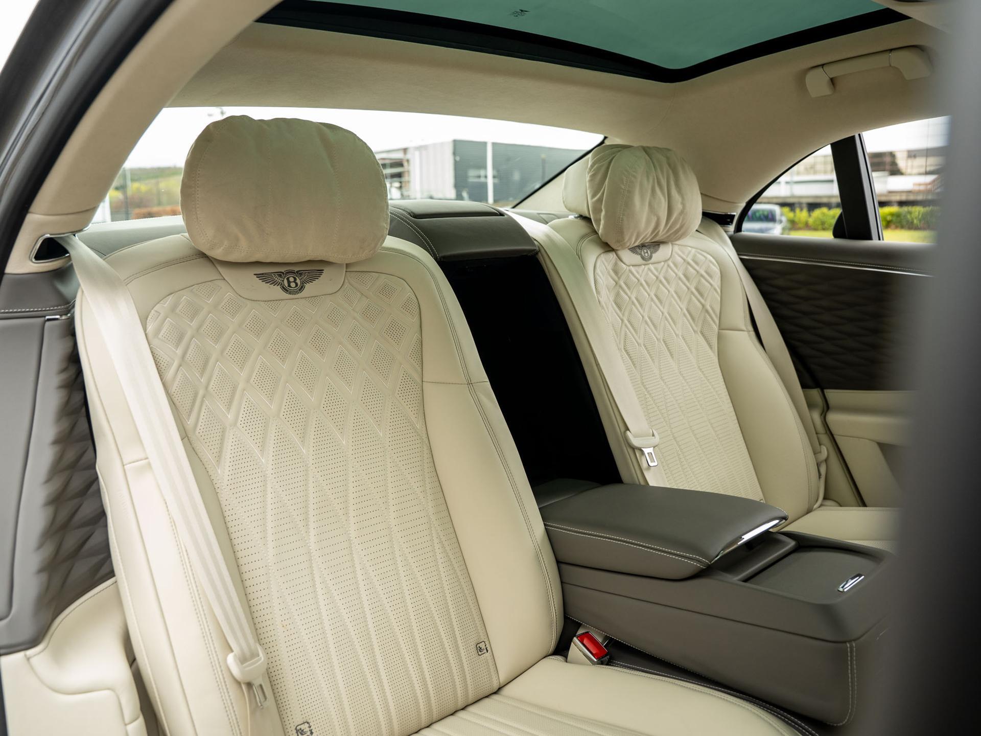 Bentley Flying Spur view 22
