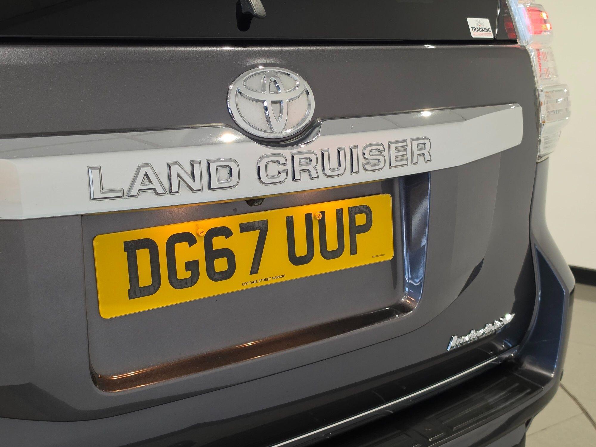 Toyota Land Cruiser view 92