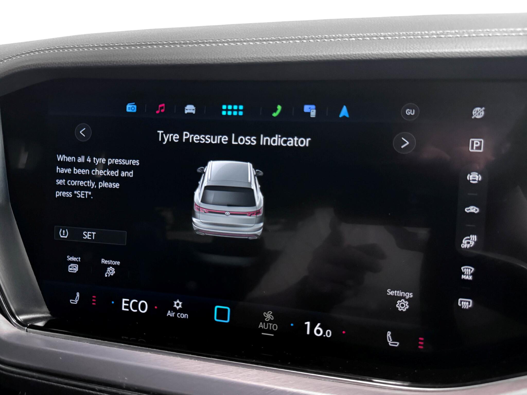 Volkswagen Touareg view 51