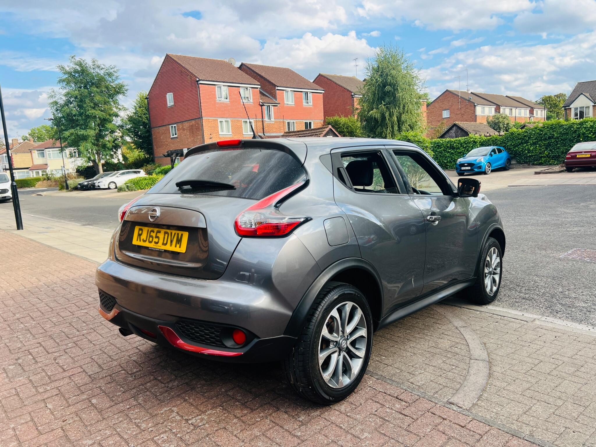 Nissan Juke view 22