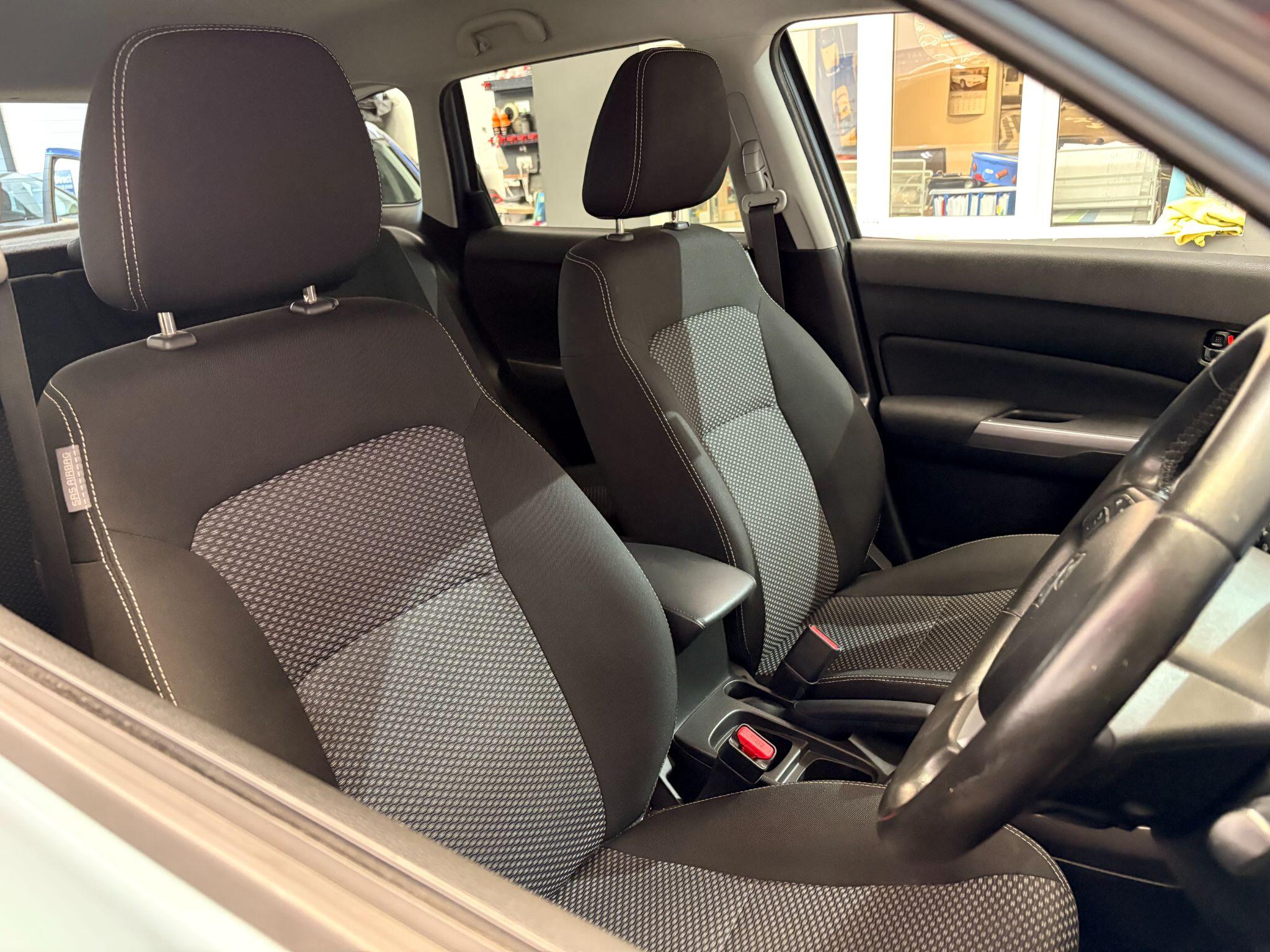 Suzuki Vitara view 29