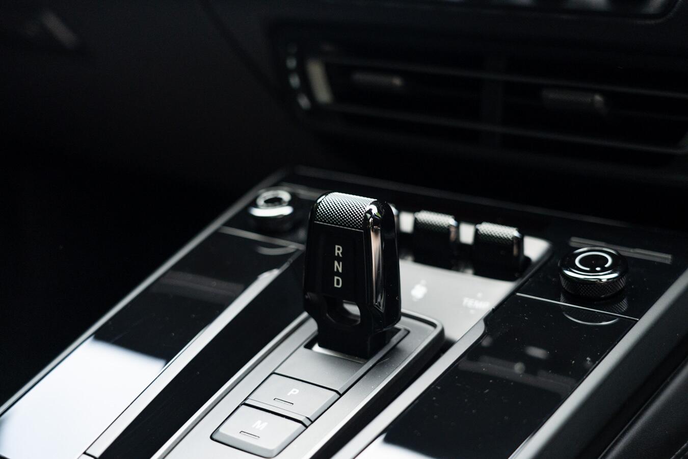 Porsche 911 view 37