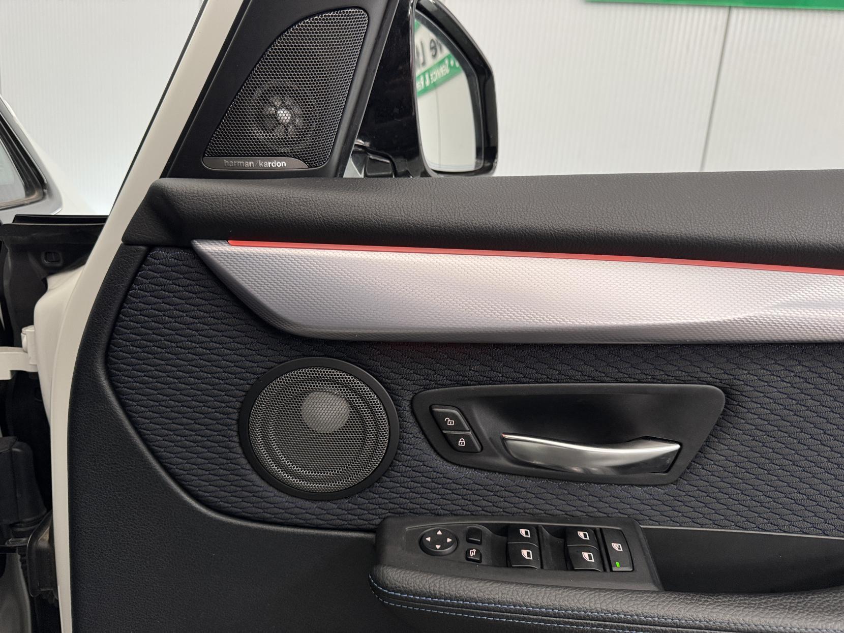 BMW 2 Series view 56