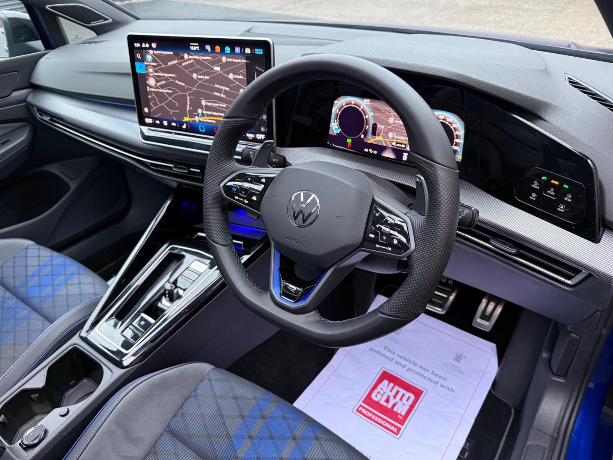 Volkswagen Golf view 9