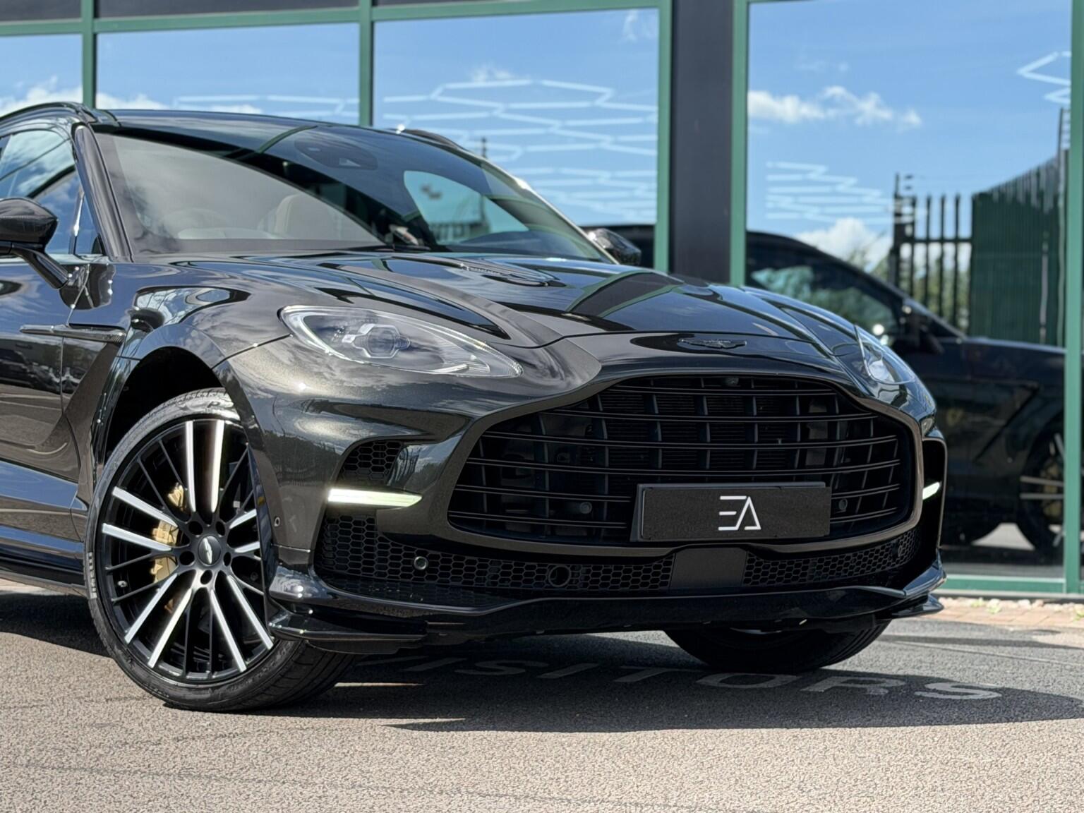 Aston Martin DBX view 11
