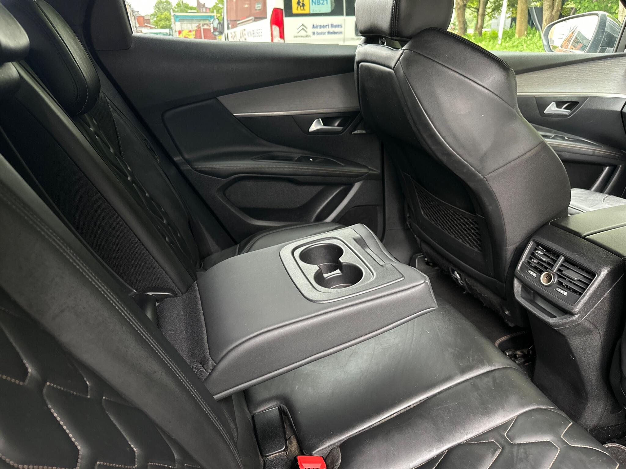 Peugeot 3008 view 37