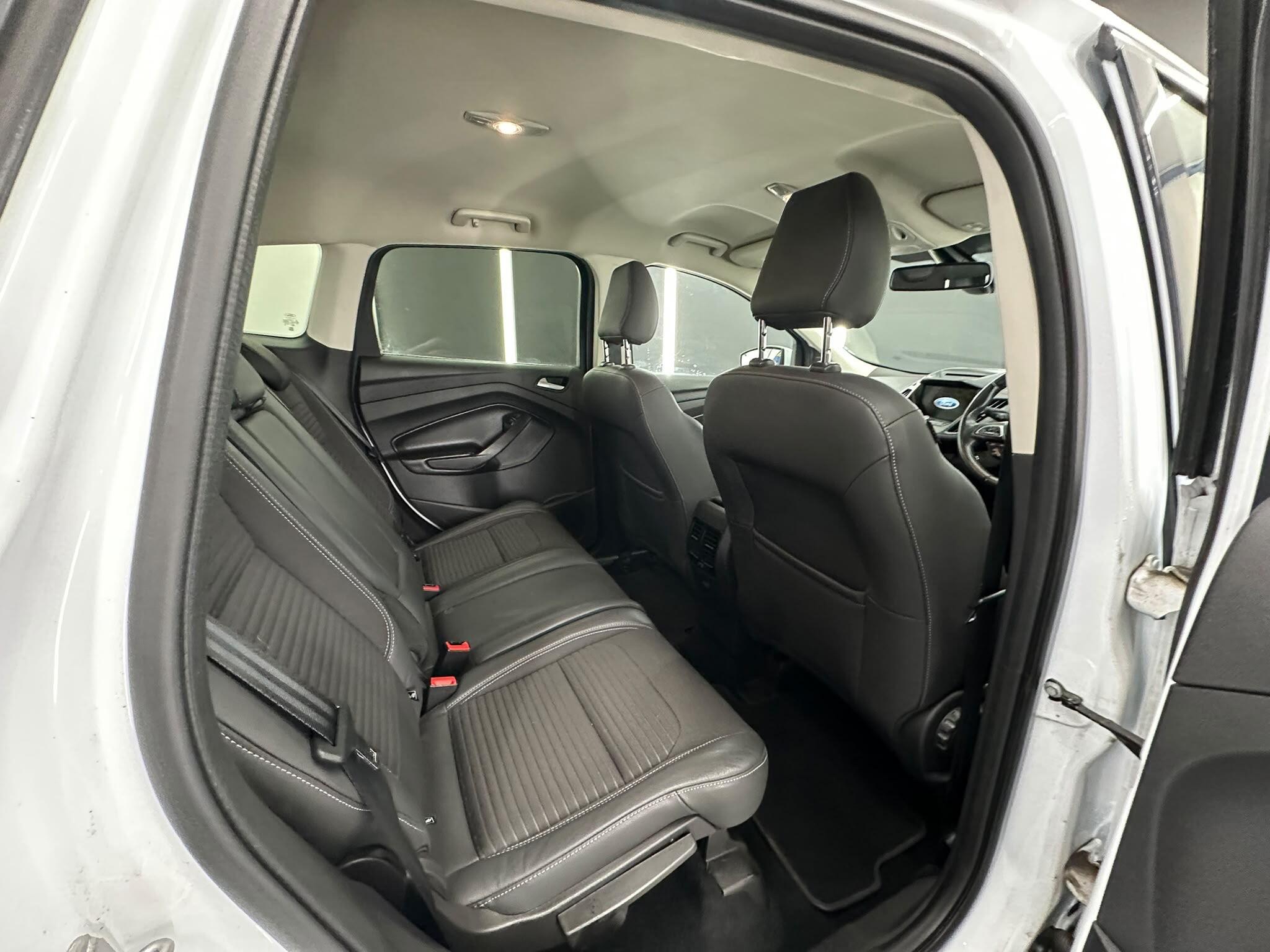 Ford Kuga view 23