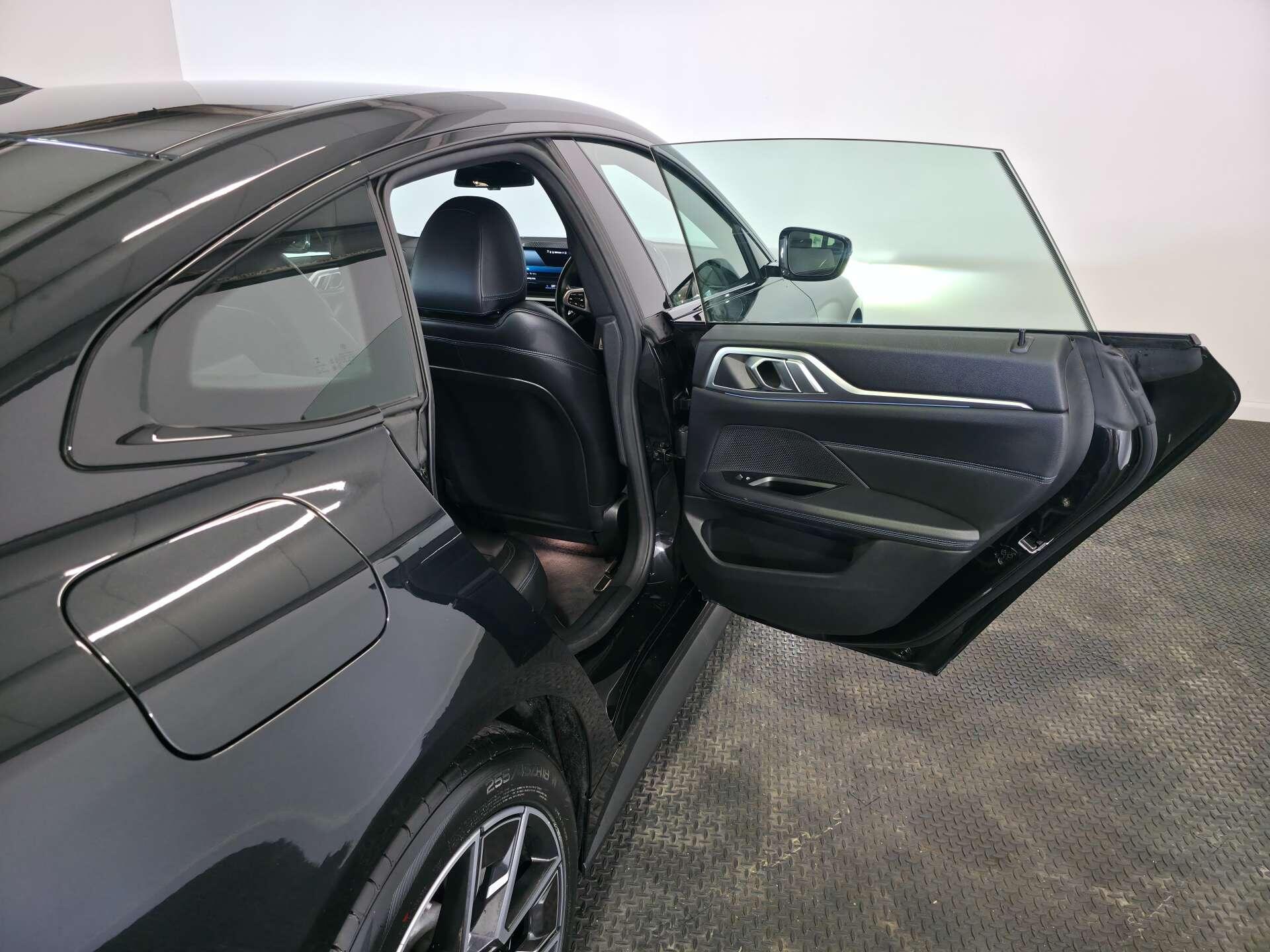 BMW I4 view 50