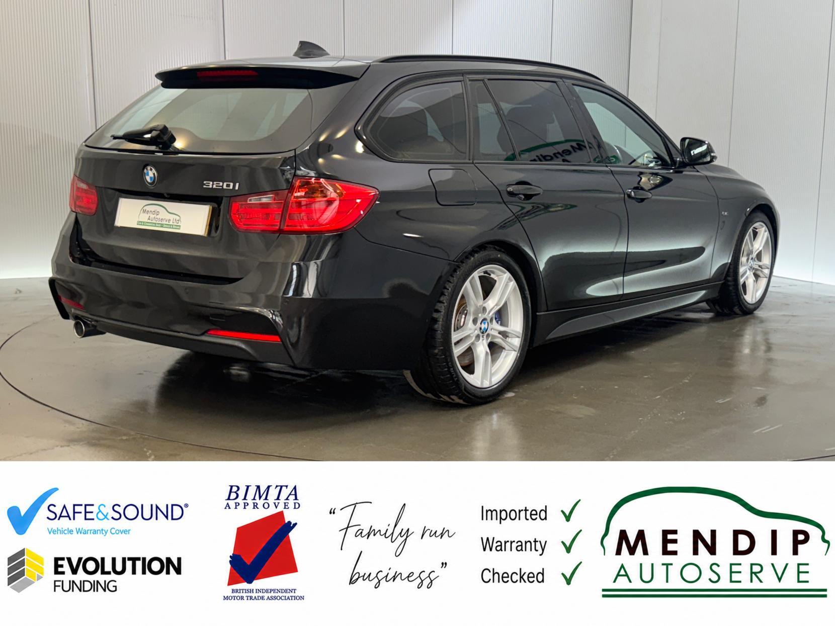BMW 3 Series view 25