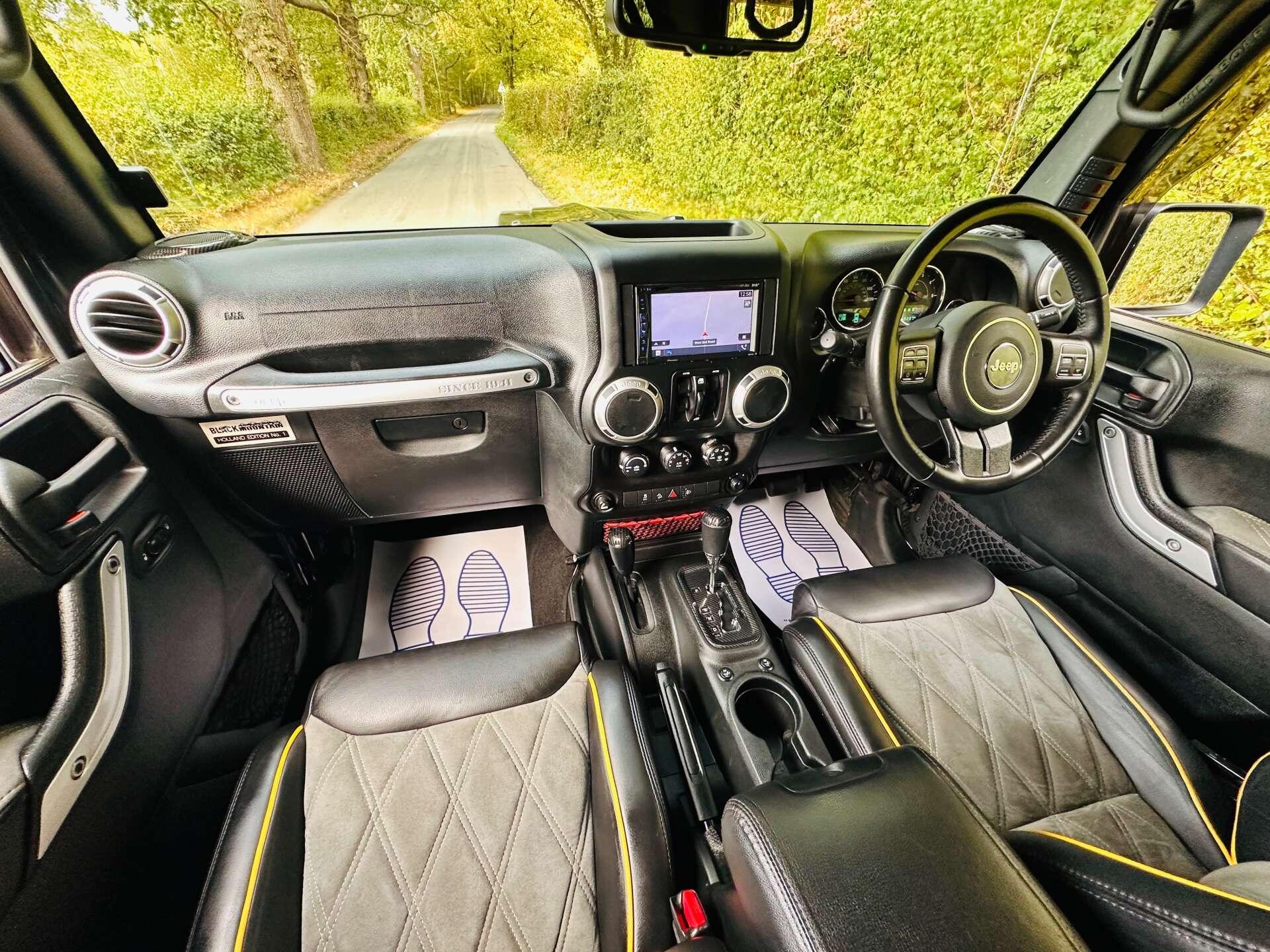 Jeep Wrangler view 9