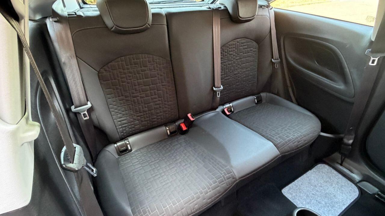 Vauxhall Corsa view 13
