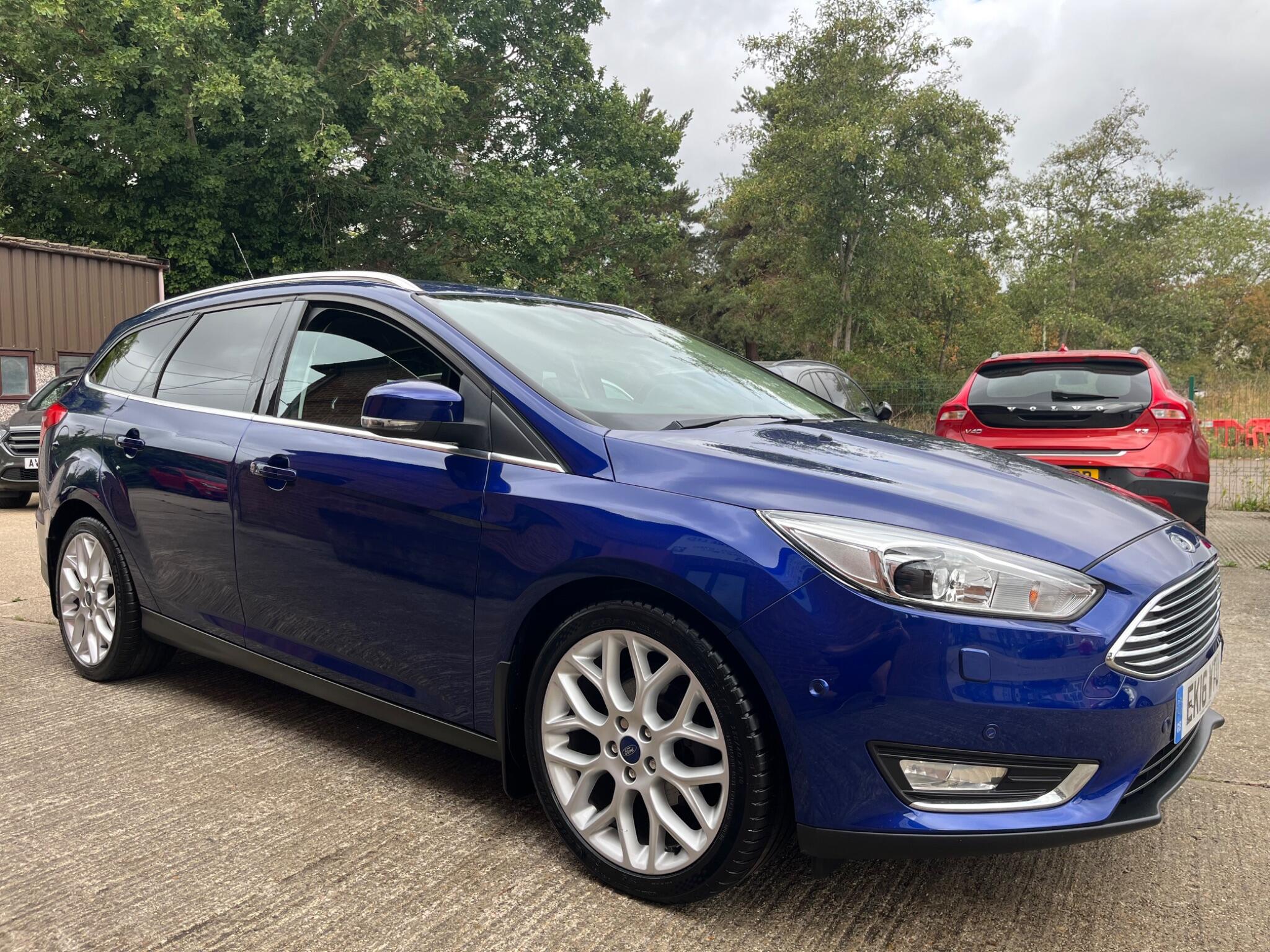 Ford Focus view 81