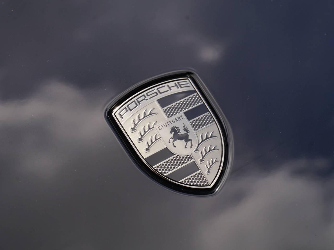 Porsche Taycan view 12