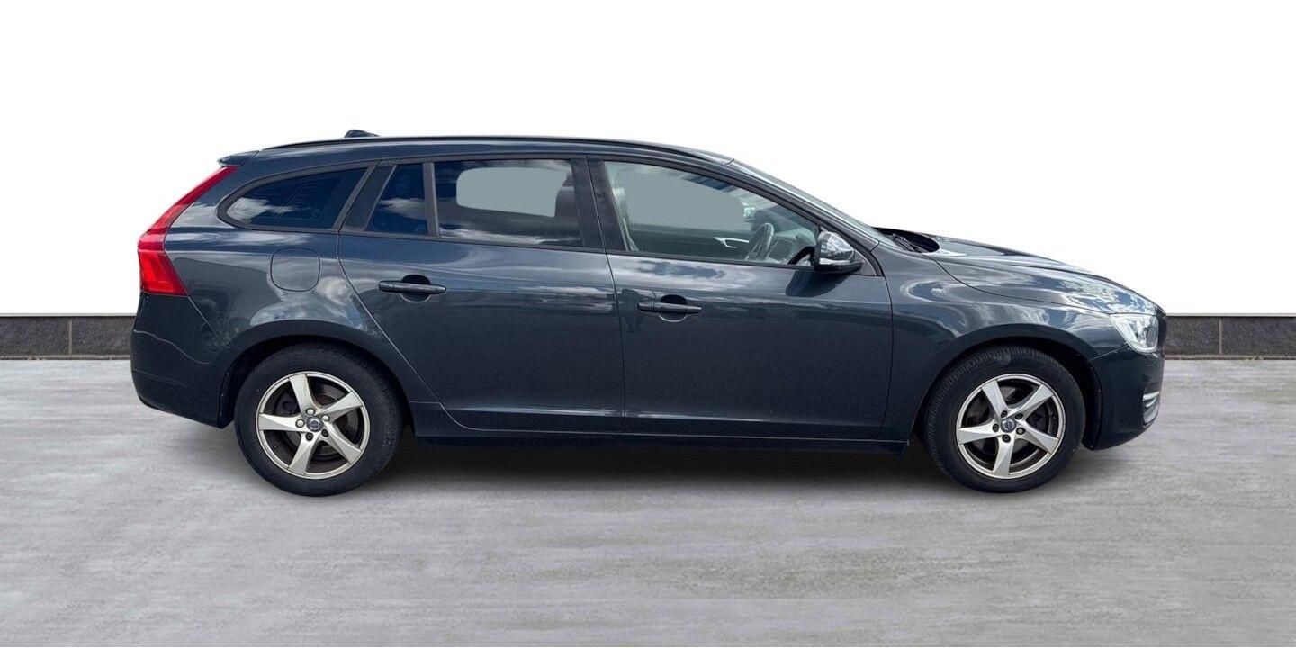 Volvo V60 view 4