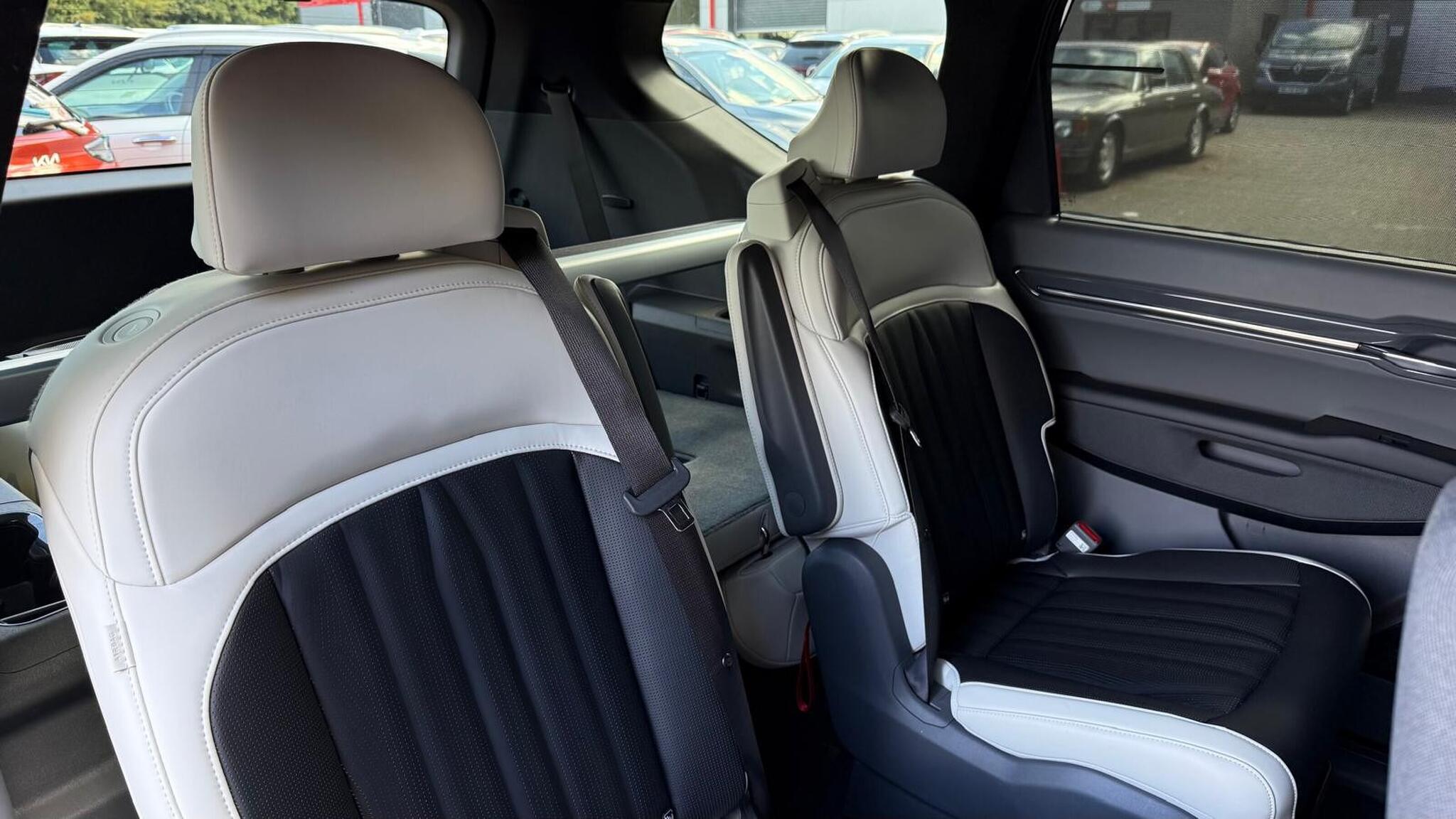 Kia Ev9 view 27