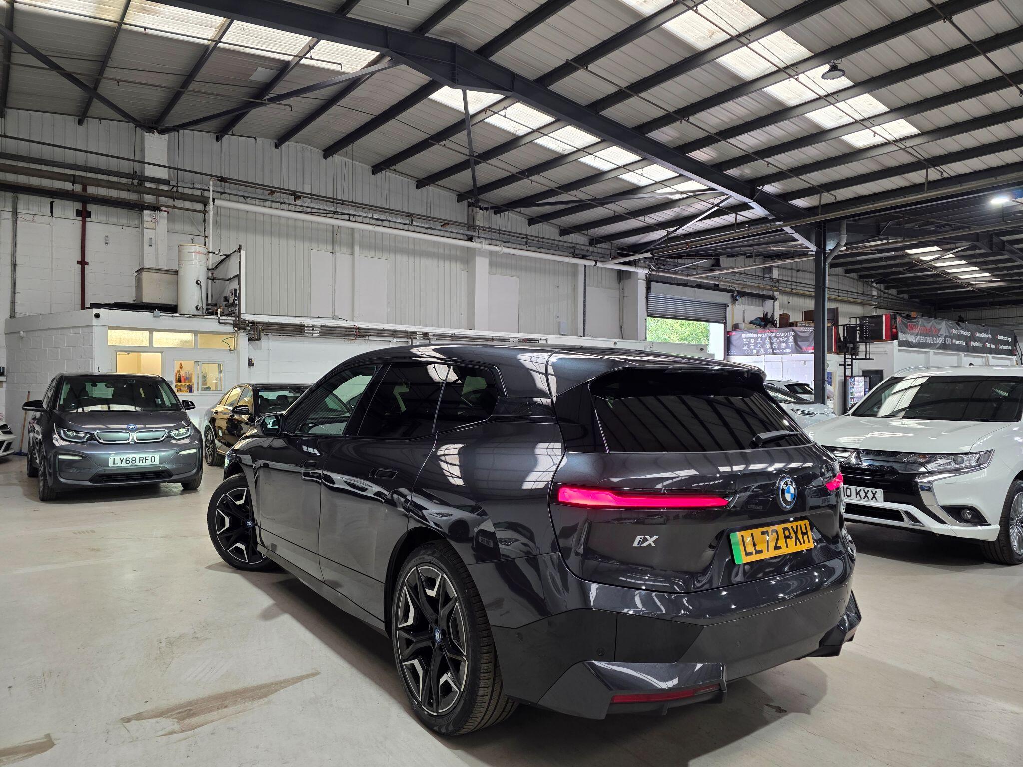BMW Ix view 35