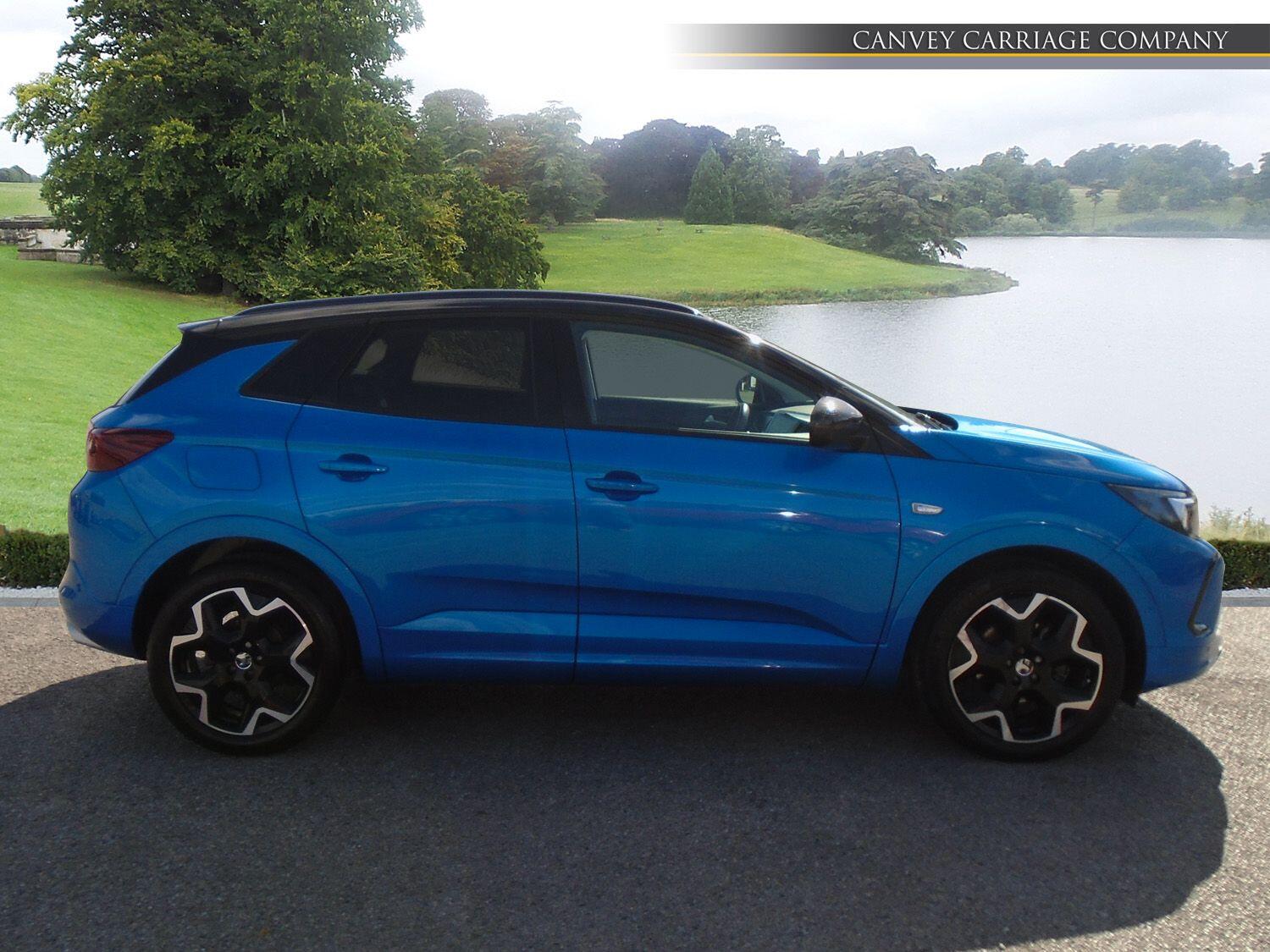 Vauxhall Grandland view 5