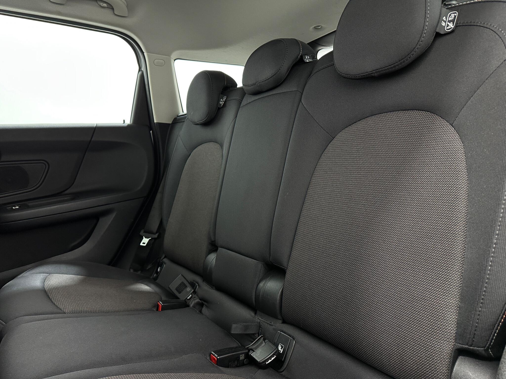 Mini Countryman view 40