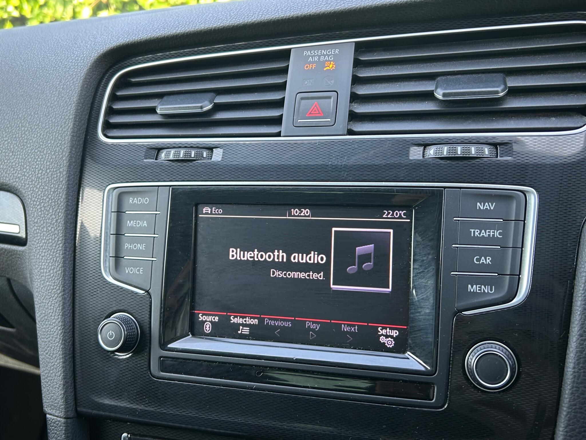 Volkswagen Golf view 41