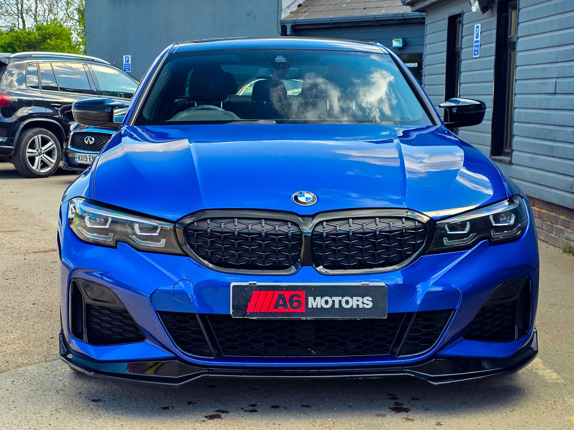 BMW 3 Series view 6