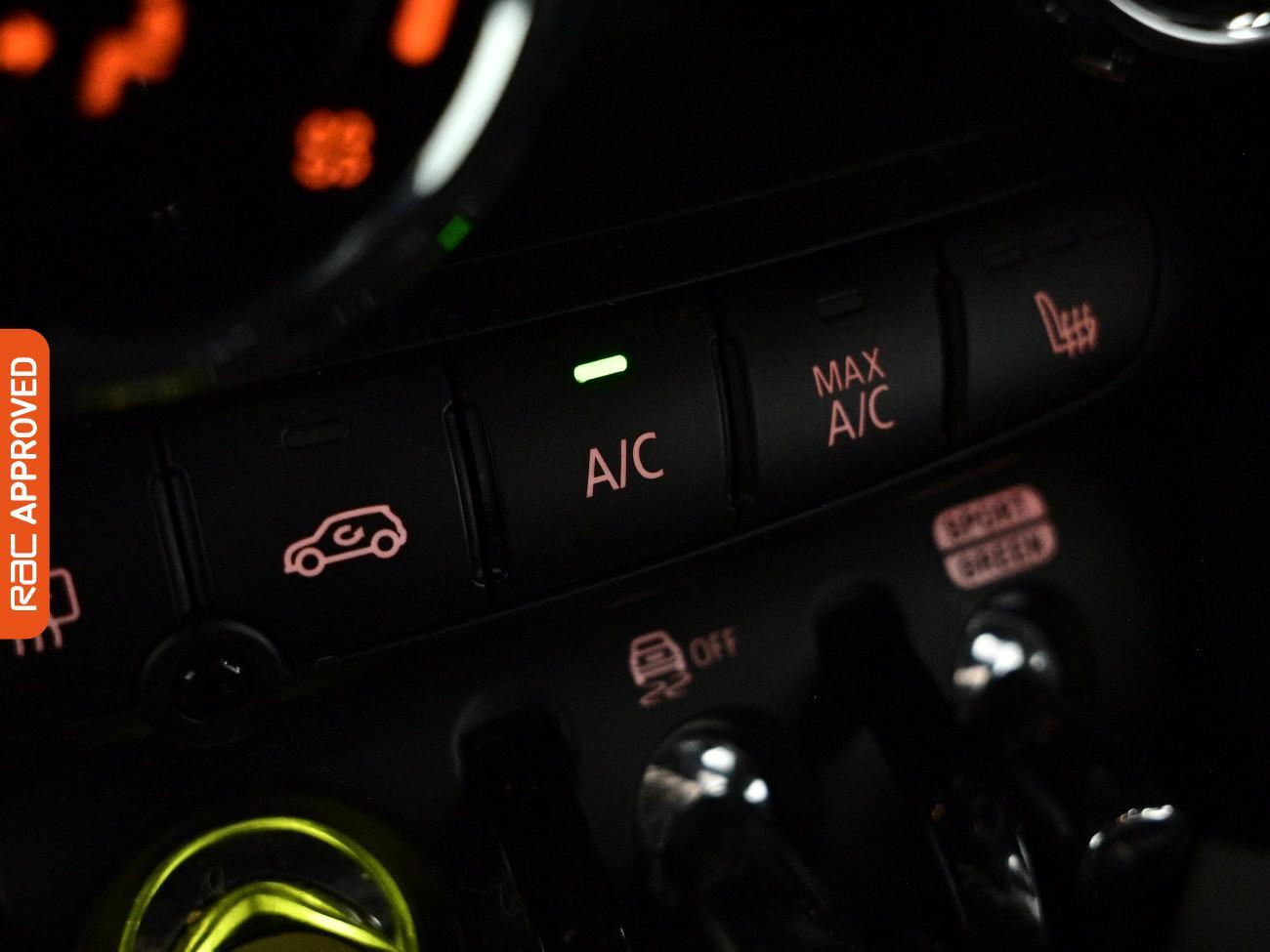 Mini Hatch view 20