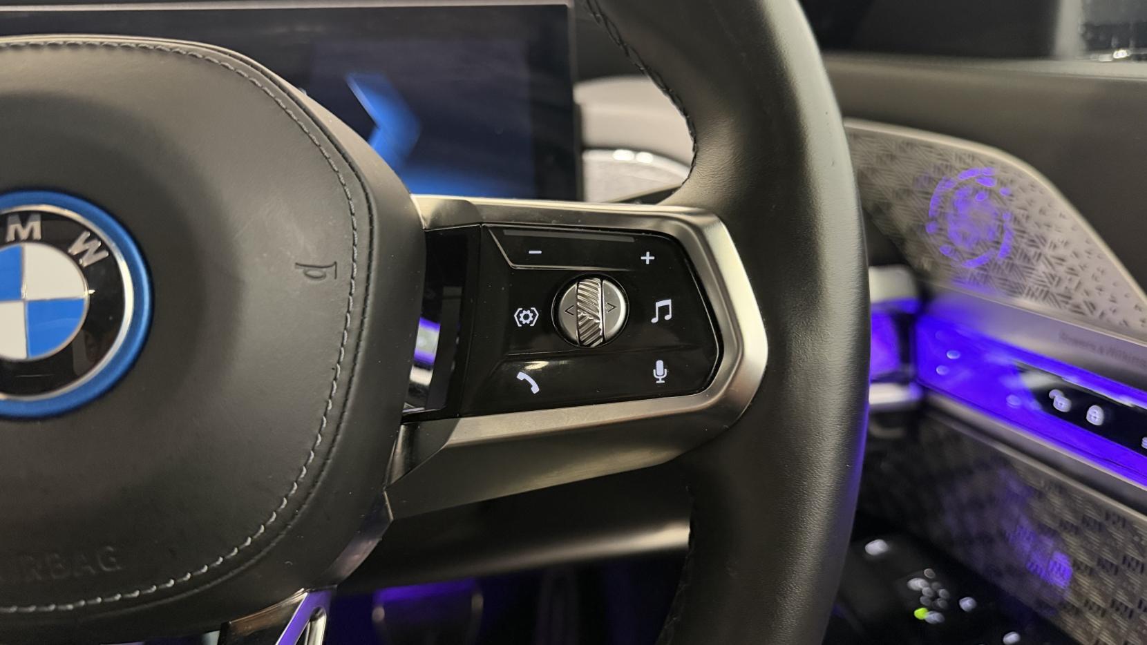 BMW i7 view 26