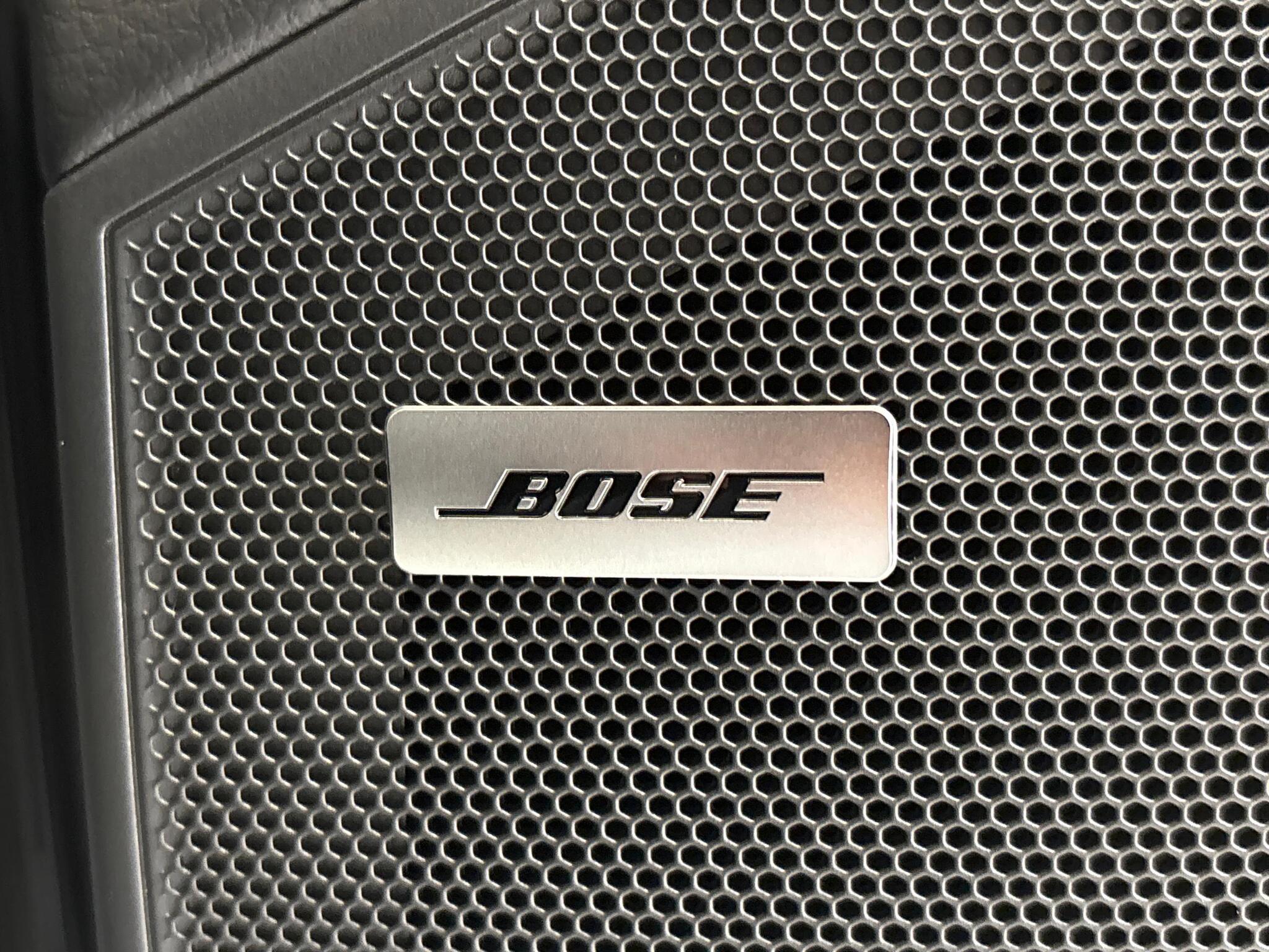 Porsche Cayenne view 42