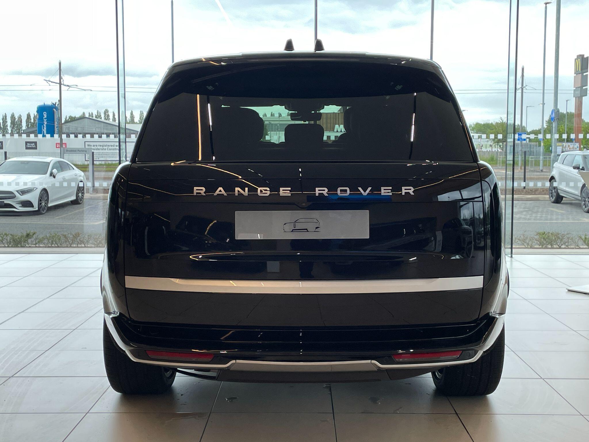 Land Rover Range Rover view 5