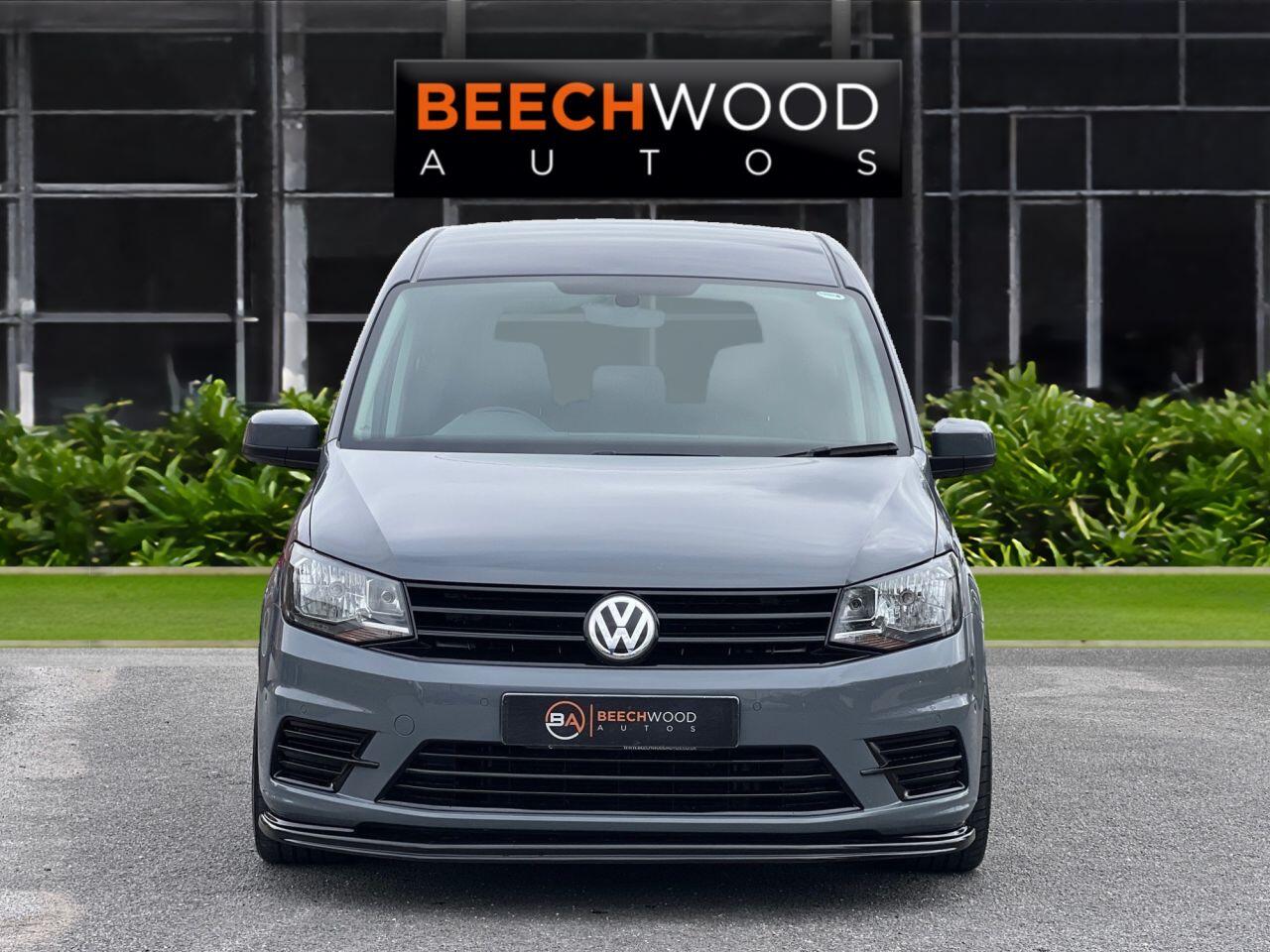 Volkswagen Caddy Maxi view 3