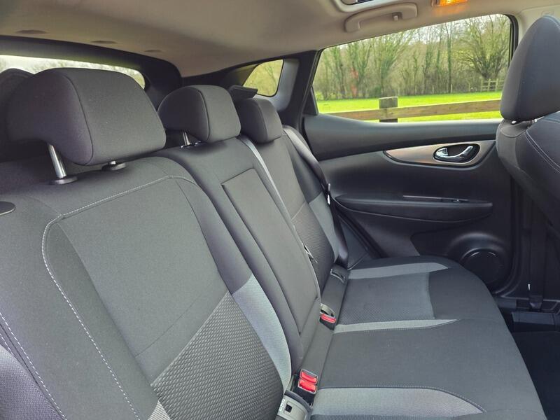 2019 Nissan Qashqai 1.3 DIG-T N-Connecta Euro 6 (s/s) 5dr • 52,400 miles image 27