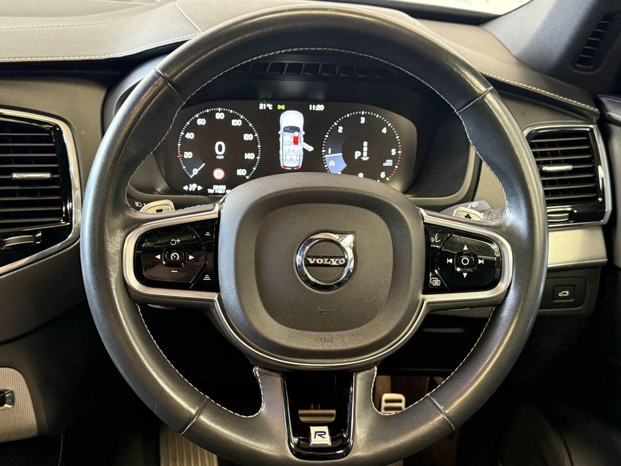 Volvo XC90 view 36