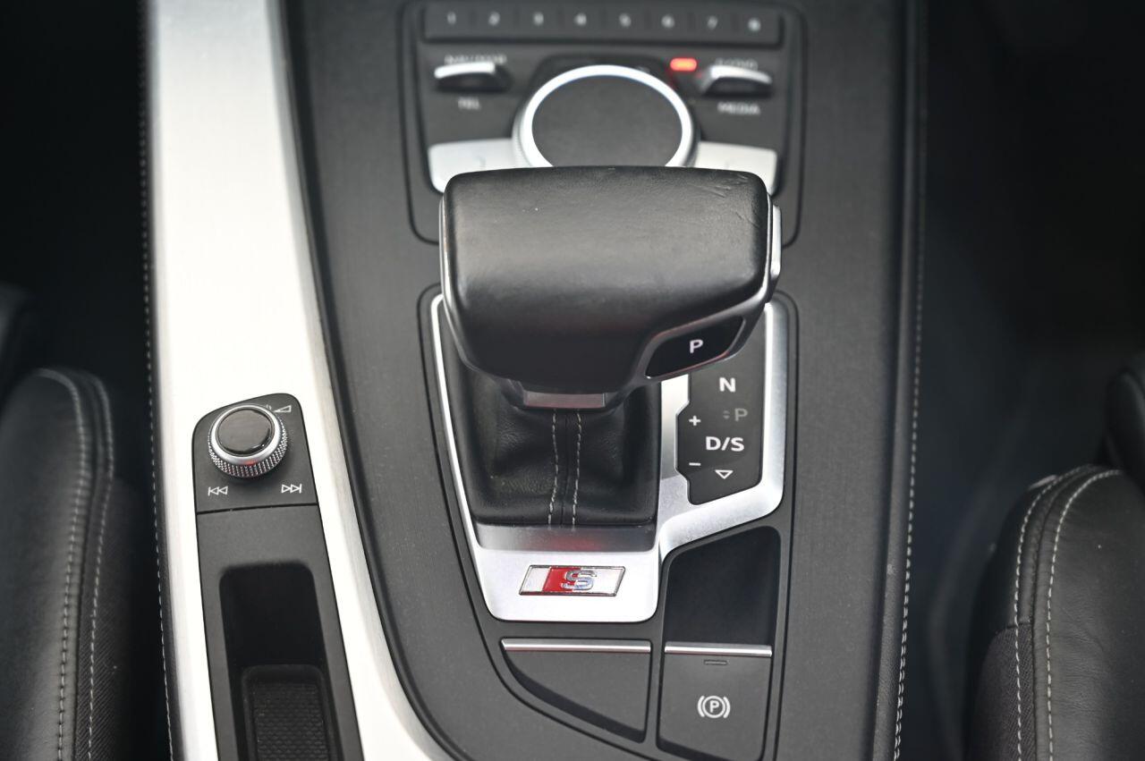 Audi S4 Avant view 38
