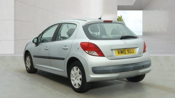 Peugeot 207 view 6