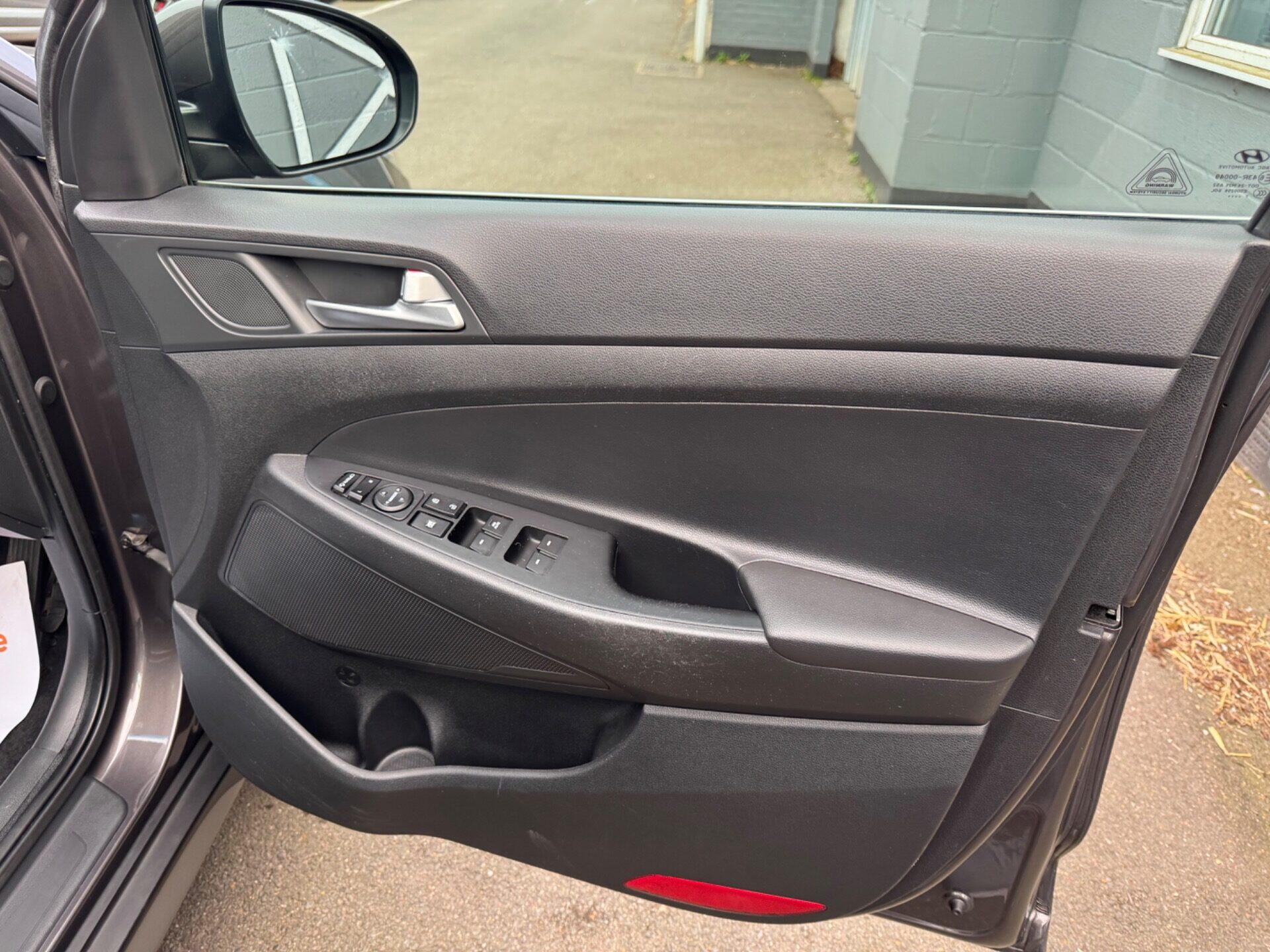 Hyundai Tucson view 7