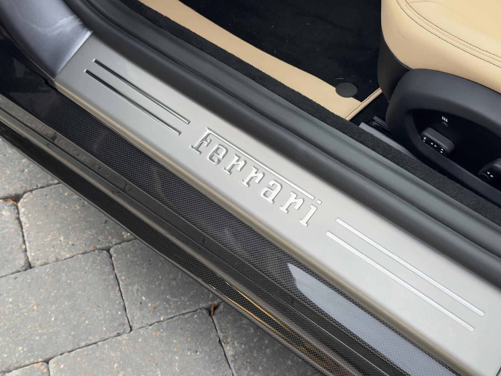 Ferrari 812 GTS view 29