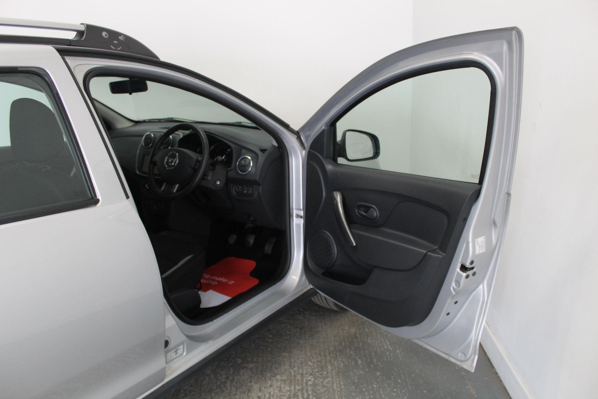 Dacia Sandero view 24
