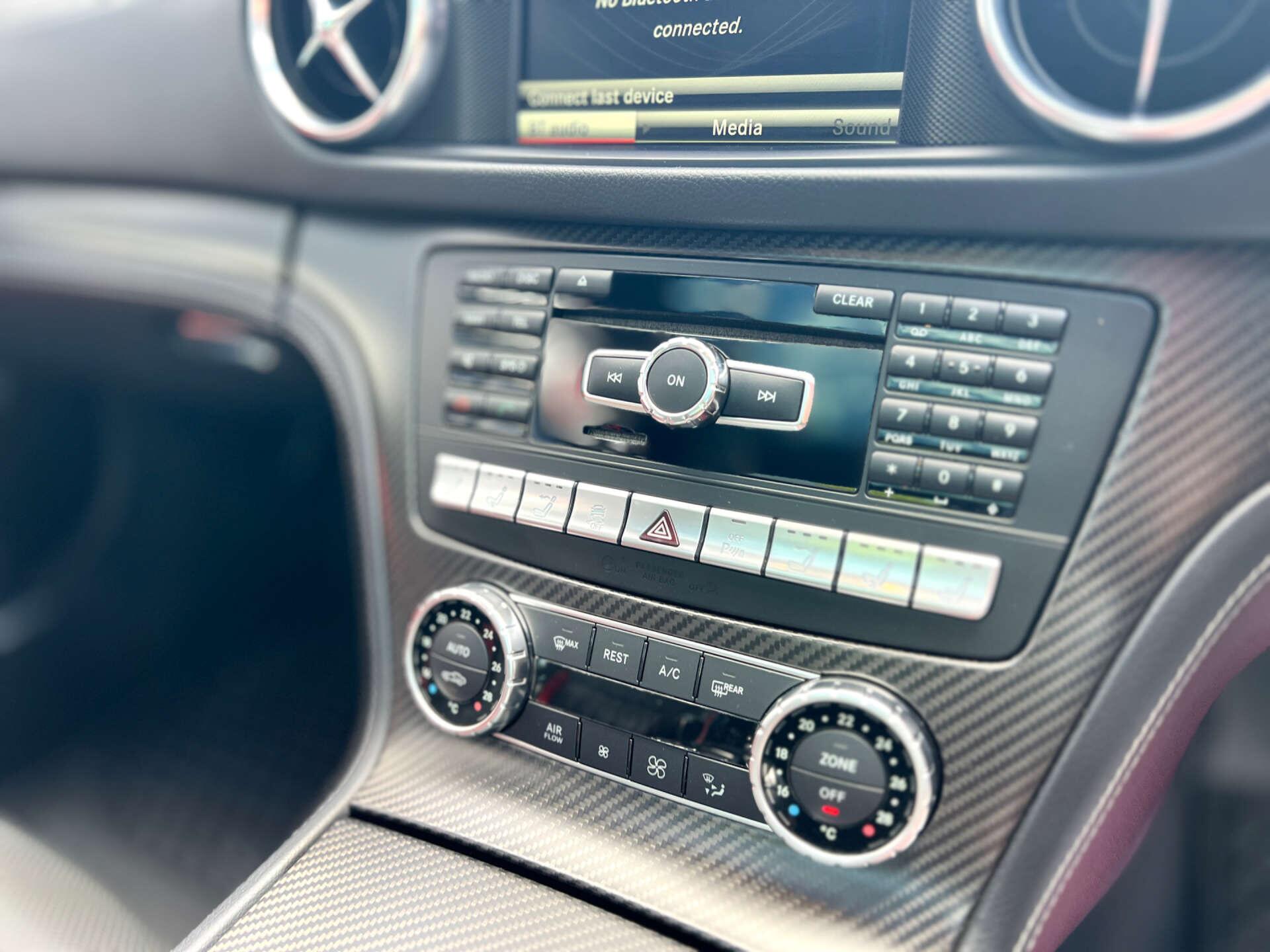 Mercedes-Benz SL view 59