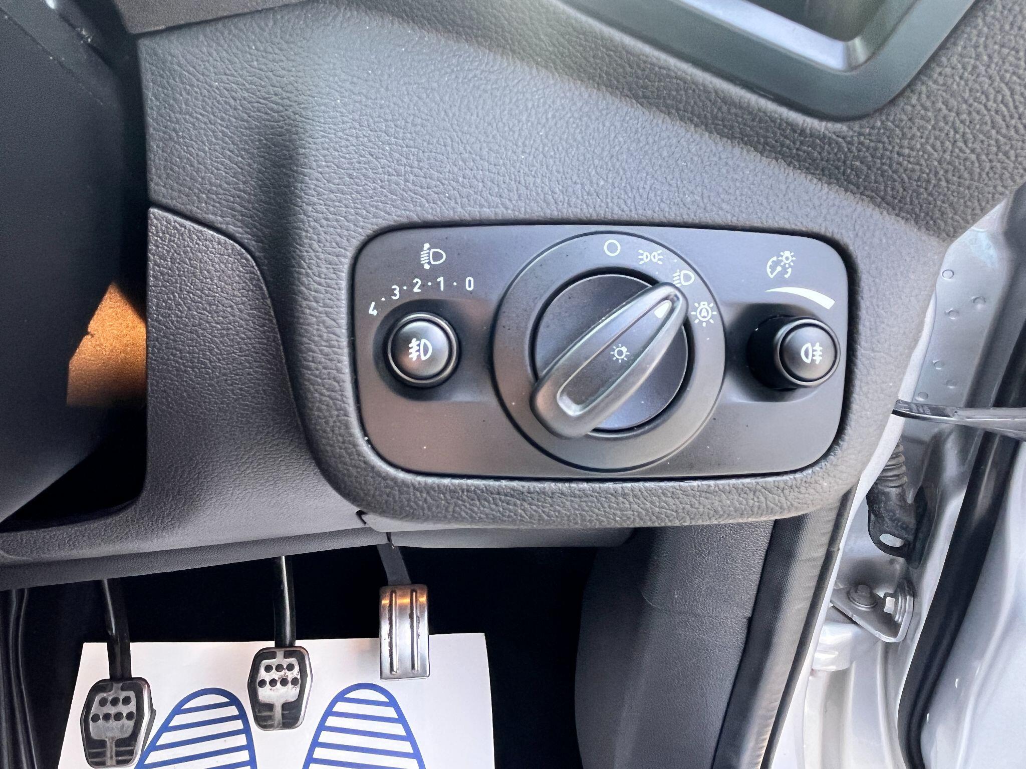 Ford Kuga view 18