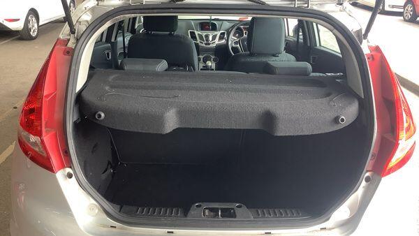 Ford Fiesta view 9