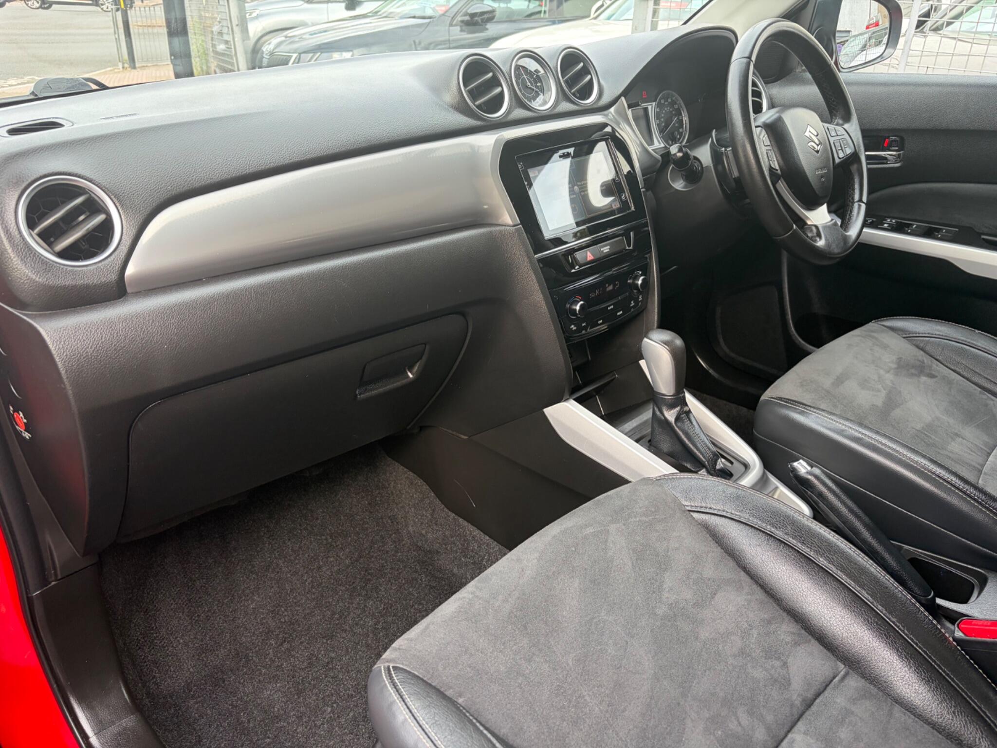 Suzuki Vitara view 83