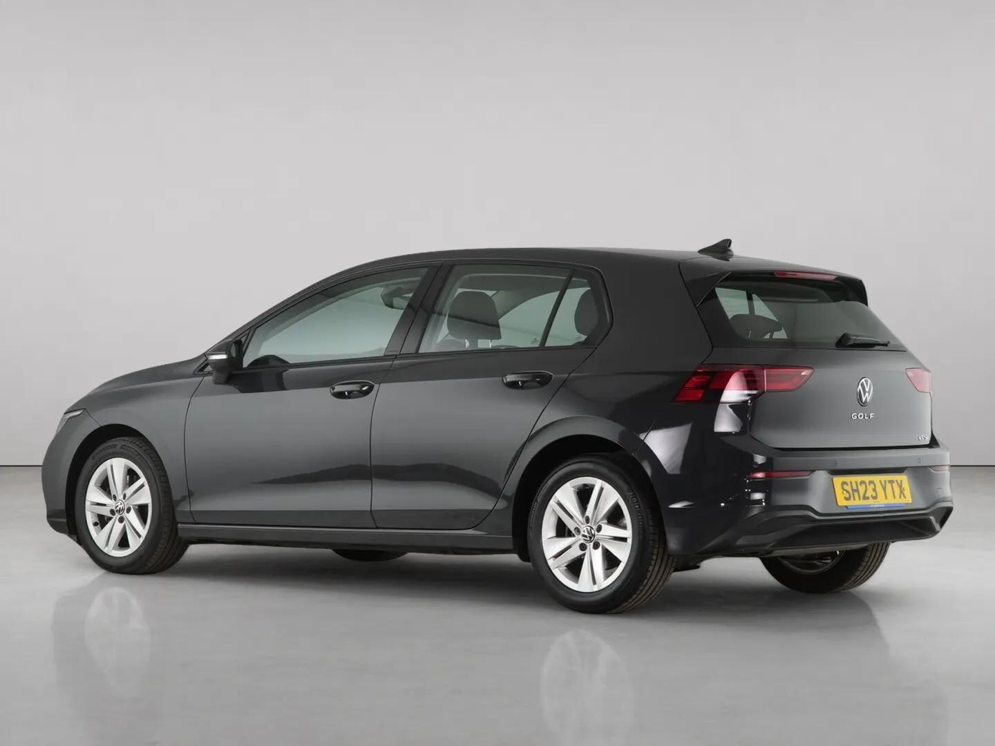Volkswagen Golf view 8