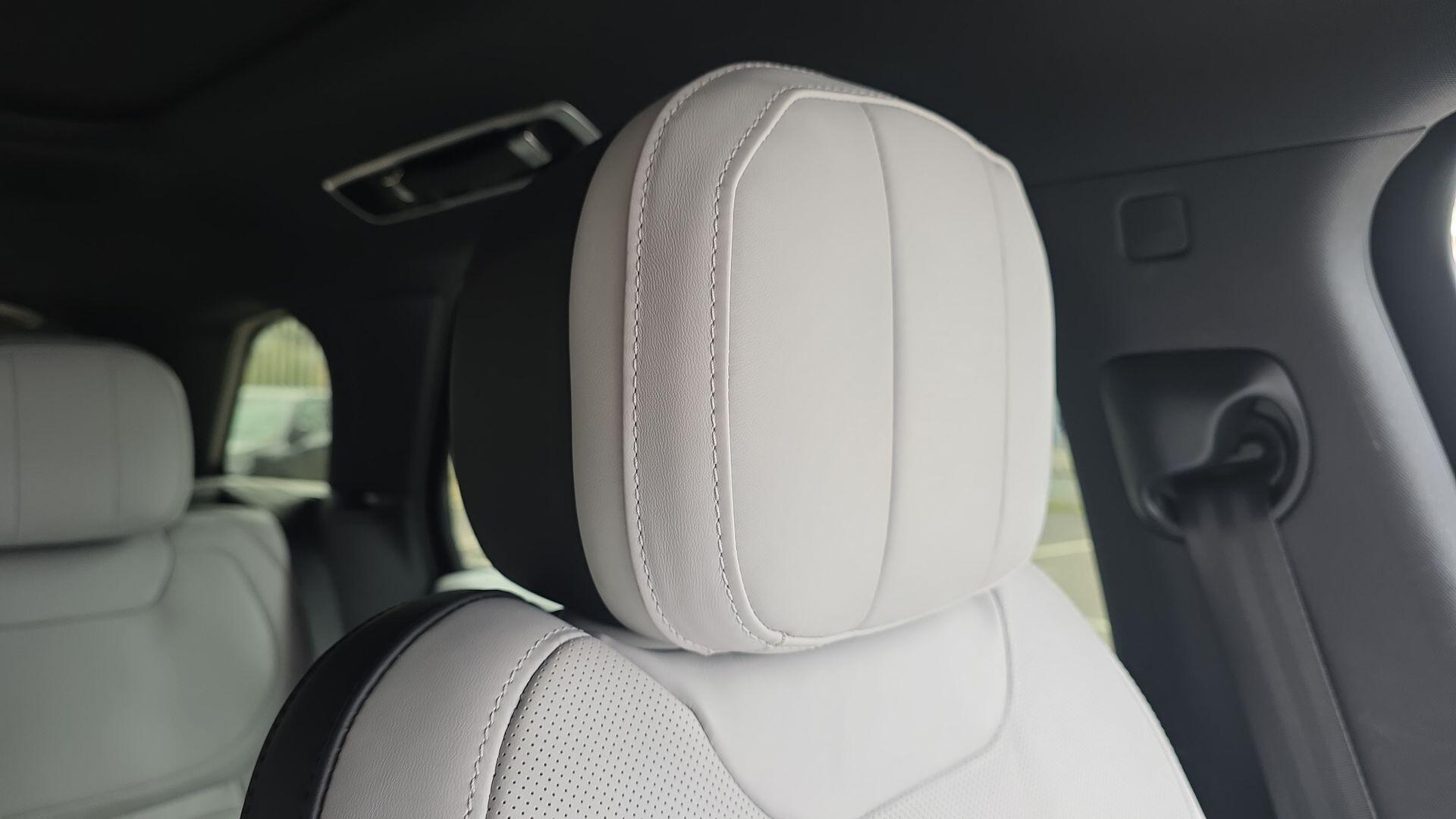 Land Rover Range Rover Sport view 50