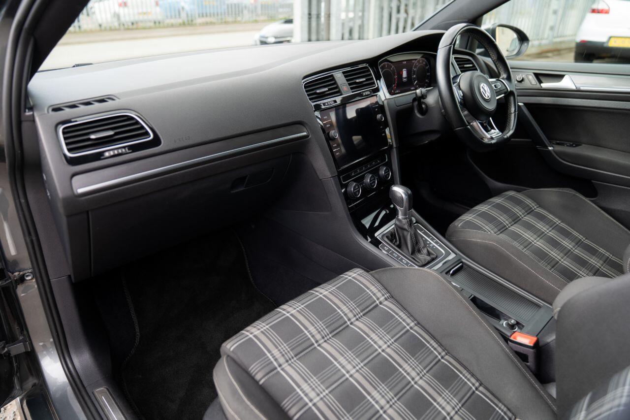 Volkswagen Golf view 52