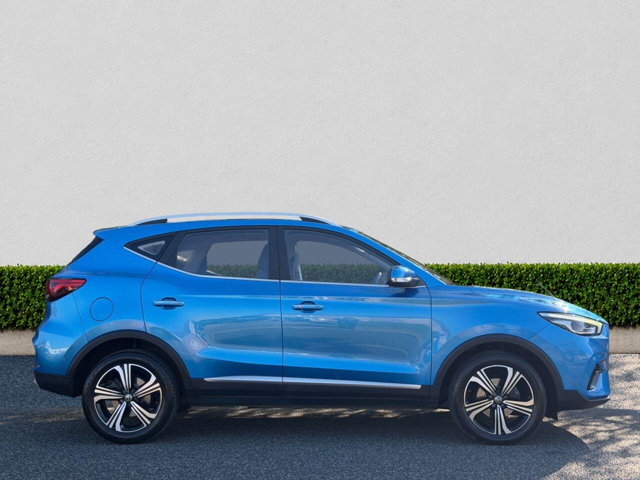 MG ZS view 7