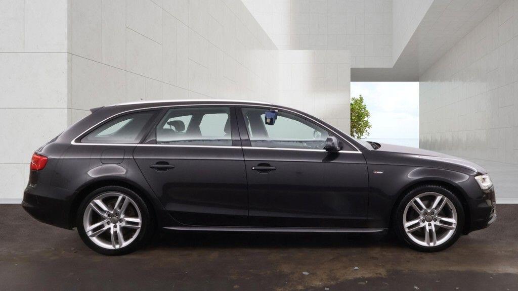 Audi A4 view 5