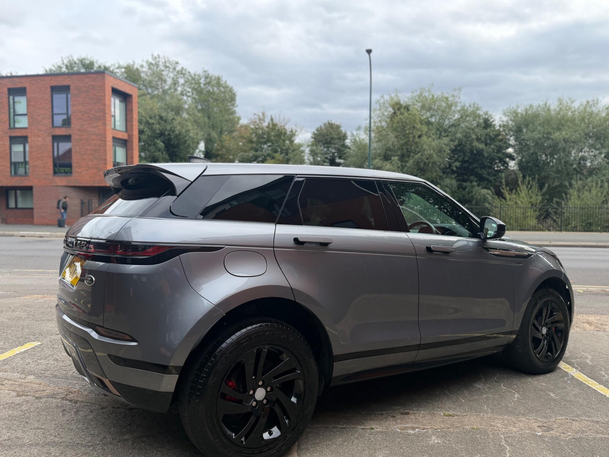 Land Rover Range Rover Evoque view 9