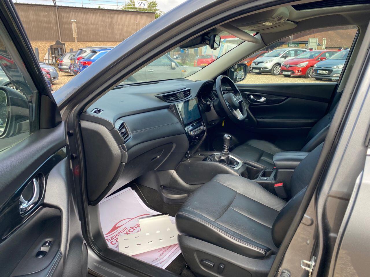 Nissan X-Trail view 17