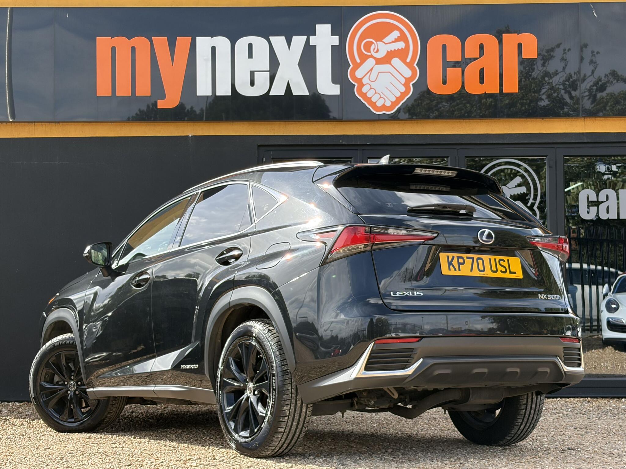 Lexus NX view 8